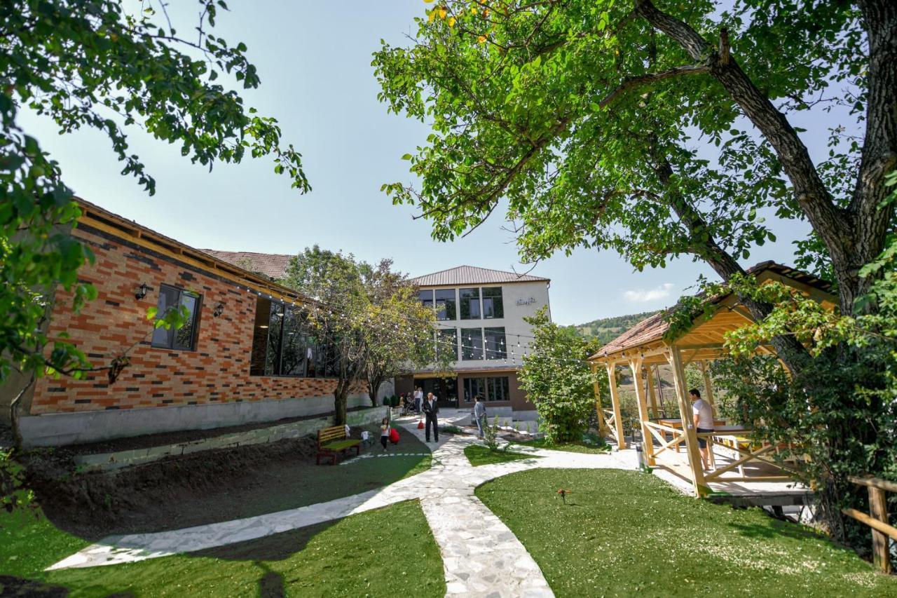 Madin Eco Hotel Debed Exterior foto